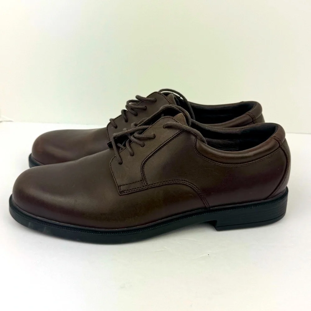 Rockport NWOT The Margin classic plain toe men's dress casual shoe. Size 11.